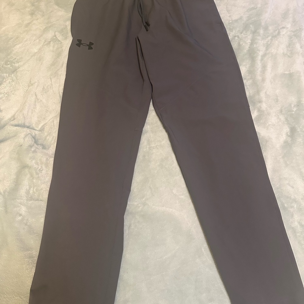 Under Armour Gray Sweatpants for Ultimate Comfort